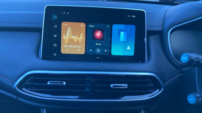 MG HS 1.5 T-GDI Trophy 5dr DCT Petrol Hatchback